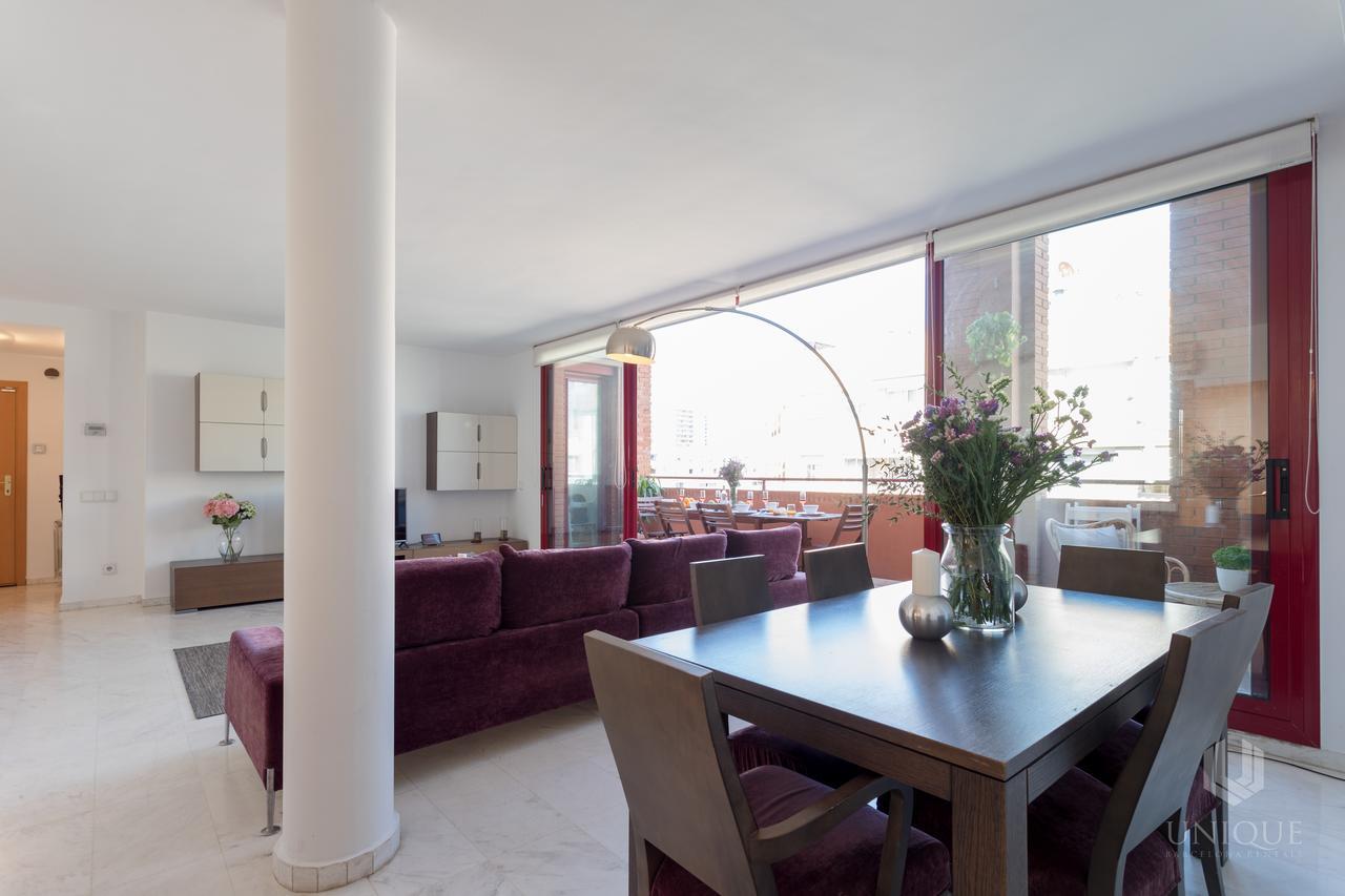 Unique Rentals - Stylish Seafront Duplex Barcelona Exteriör bild