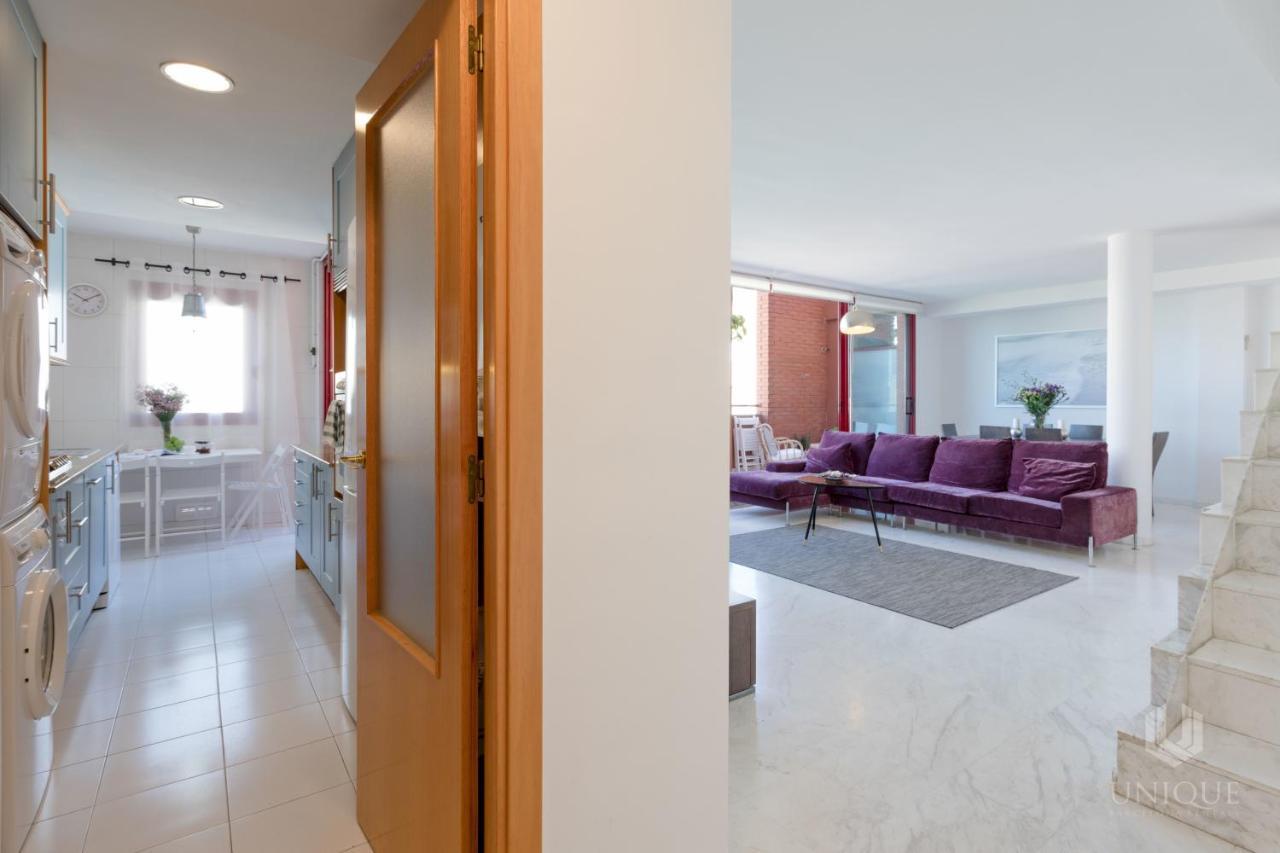 Unique Rentals - Stylish Seafront Duplex Barcelona Exteriör bild